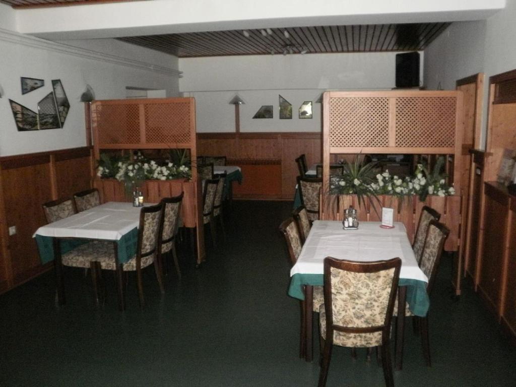 Pansion Bijela Ruza - A La Carte Ravna Gora Exterior photo