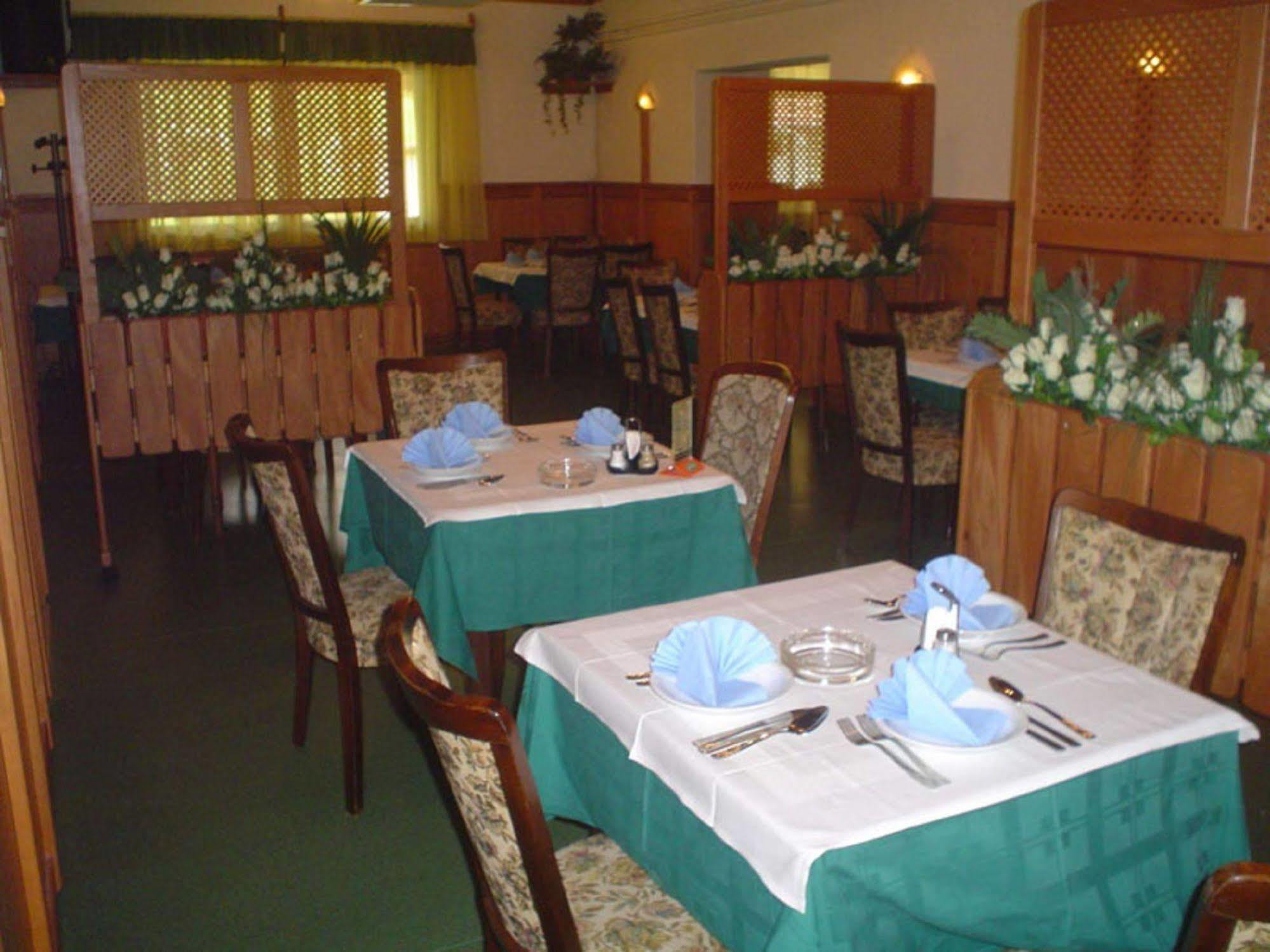 Pansion Bijela Ruza - A La Carte Ravna Gora Exterior photo
